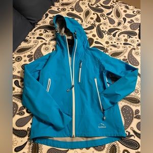 EUC LLBean Rain Coat - size Small